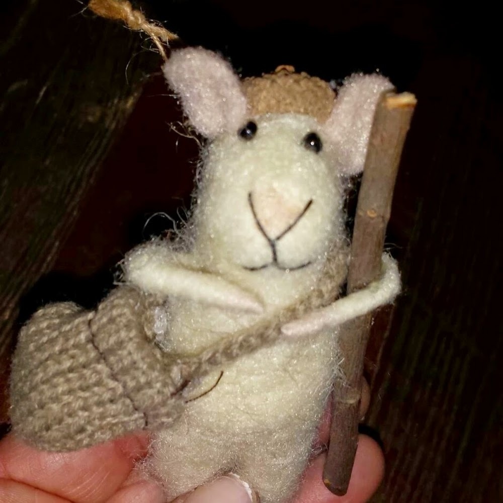 Meet your Posher, Joanie